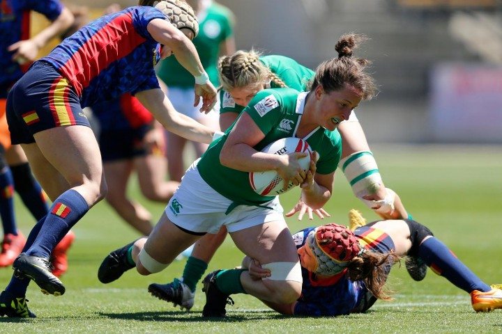 Murphy Crowe goes in for a try against Spain.