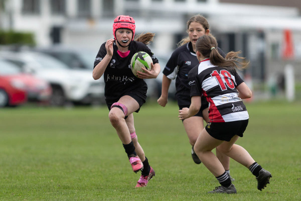 Action from the U14 Girls East match between Ards Carrick Donaghadee and Ballymena Cooke Instonians on Sunday 5 October 2025. Photo: John McMurtry. © FRU SPORTS 2025.
