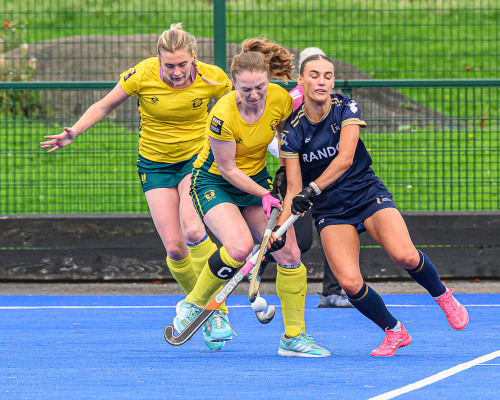 Action from the All Ireland Hockey League match between Ulster University Eks and Railway Union on Saturday 11 October 2025. Photo: Cyril Boyd. © FRU SPORTS 2025.